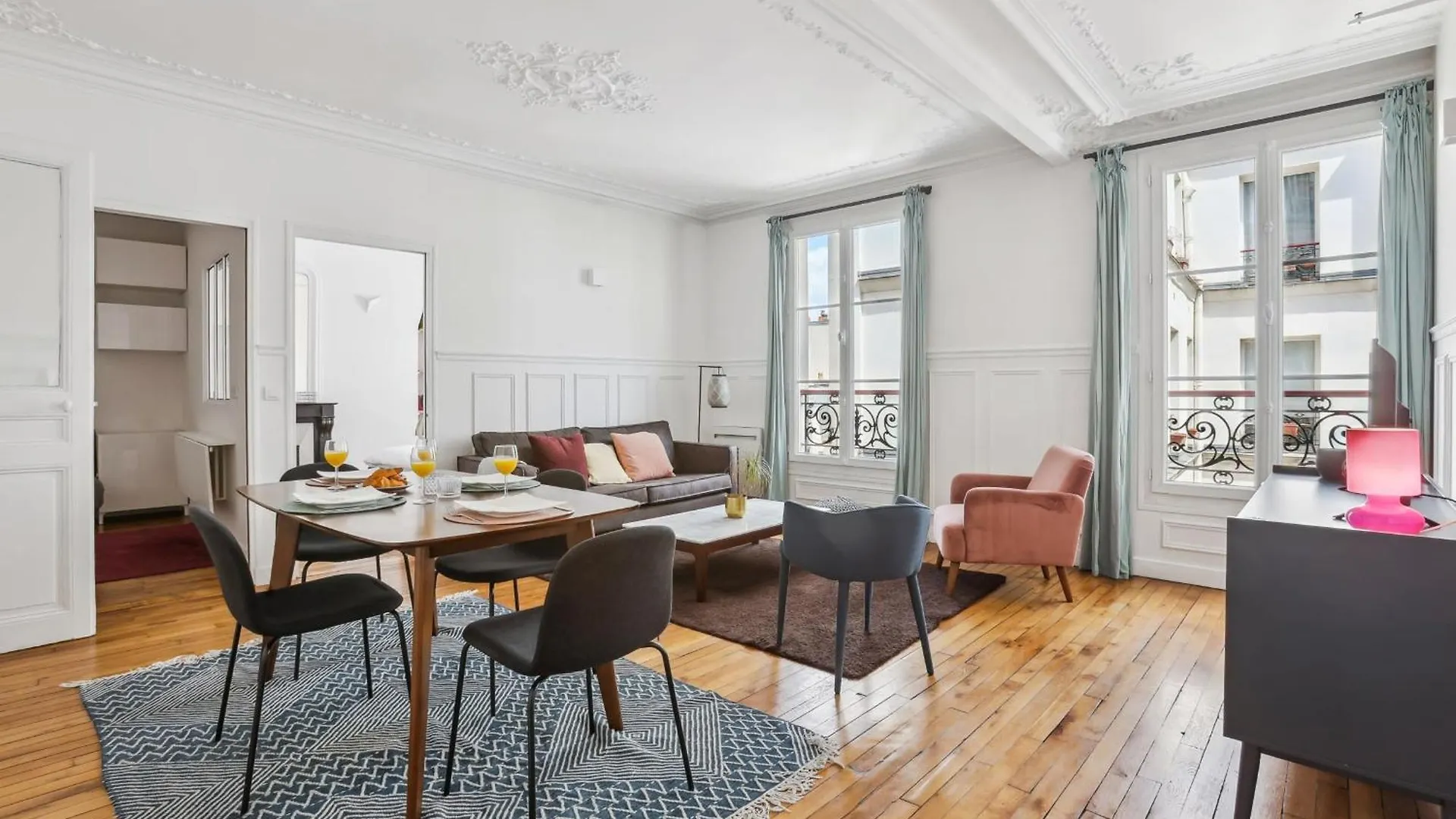 Apartment Bnbnova - 2Br - Le Marais & Hotel De Ville Paris